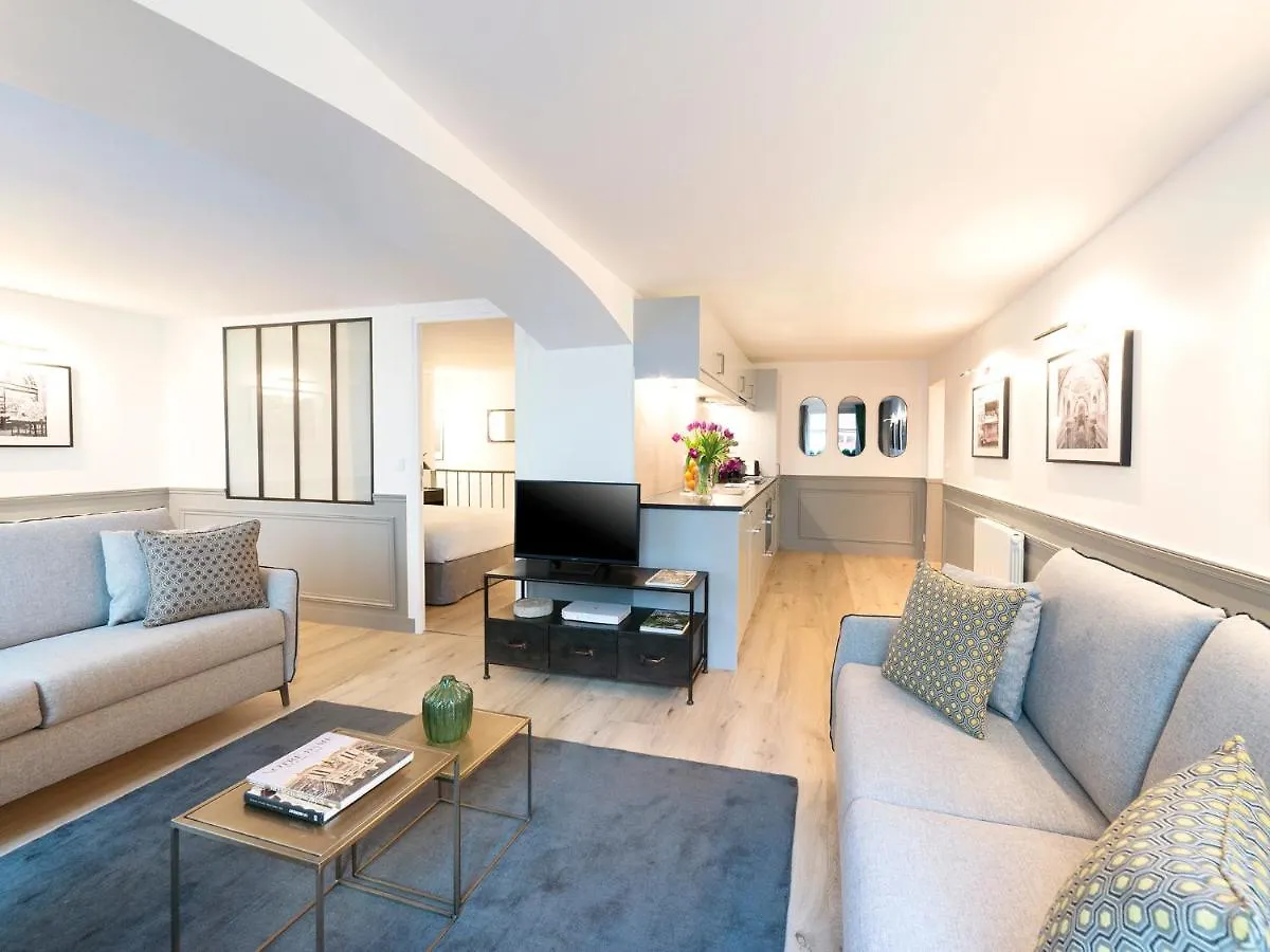 Apartament Livinparis - Luxury 4 Bedrooms Le Louvre I