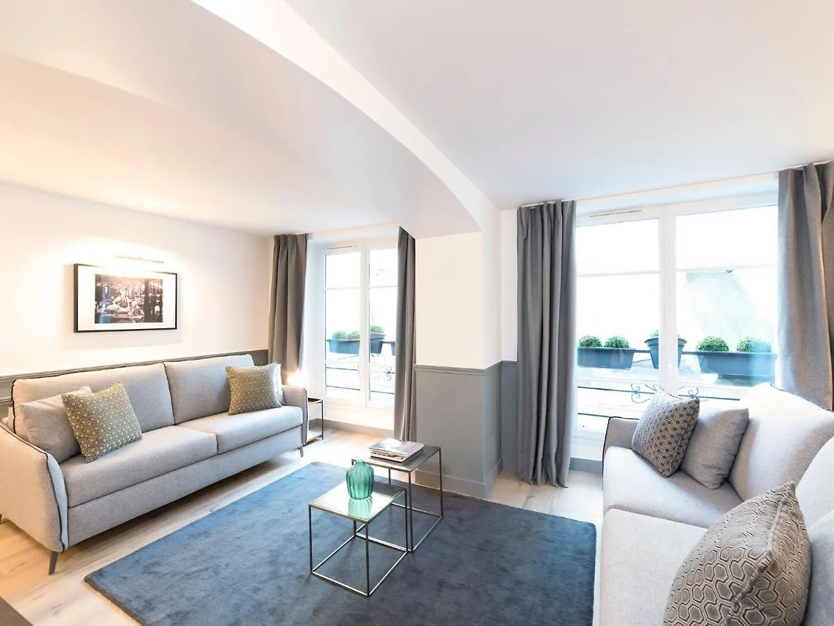 Livinparis - Luxury 4 Bedrooms Le Louvre I * Paryż